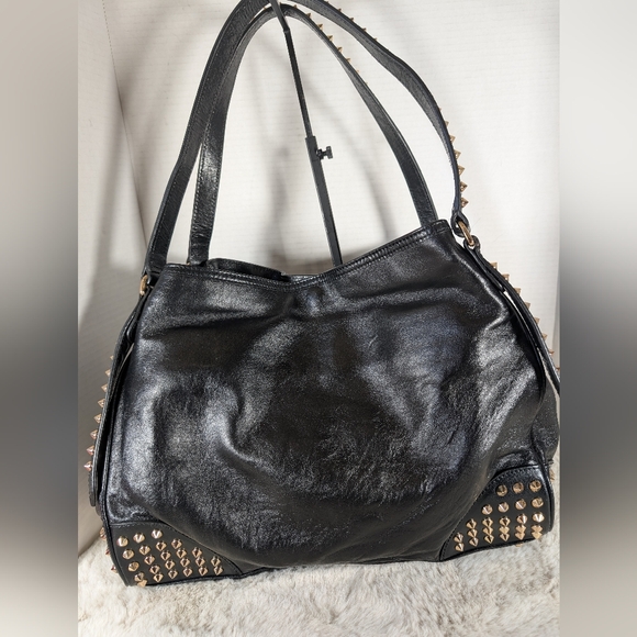 Burberry Black Leather Shoulder Bag with Gold Studs - Picture 3 of 13